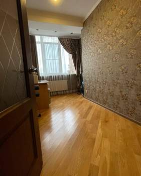 4-к квартира, вторичка, 129м2, 7/12 этаж