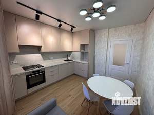 2-к квартира, вторичка, 64м2, 10/12 этаж