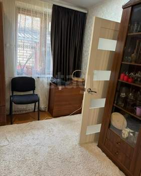 3-к квартира, вторичка, 60м2, 1/1 этаж