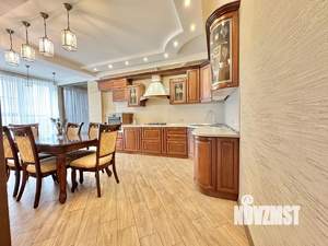 4-к квартира, вторичка, 129м2, 7/10 этаж