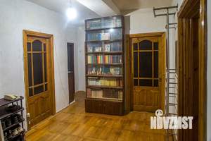 4-к квартира, вторичка, 101м2, 1/5 этаж