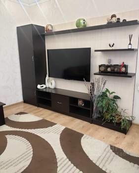 4-к квартира, вторичка, 92м2, 1/1 этаж