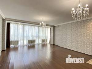 3-к квартира, вторичка, 125м2, 1/17 этаж