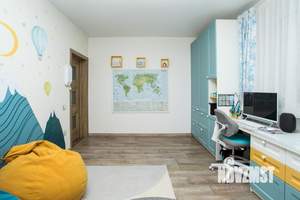 2-к квартира, вторичка, 61м2, 1/9 этаж