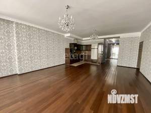 3-к квартира, вторичка, 125м2, 1/17 этаж