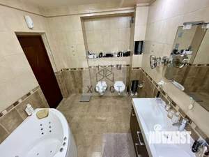 3-к квартира, вторичка, 133м2, 9/10 этаж