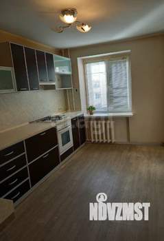 3-к квартира, вторичка, 76м2, 8/10 этаж