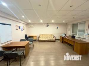 2-к квартира, вторичка, 82м2, 1/17 этаж