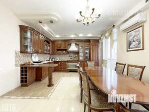 4-к квартира, вторичка, 181м2, 10/14 этаж