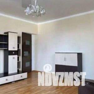 2-к квартира, вторичка, 80м2, 3/5 этаж