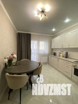 2-к квартира, вторичка, 63м2, 8/9 этаж