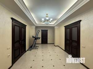 3-к квартира, вторичка, 160м2, 11/11 этаж