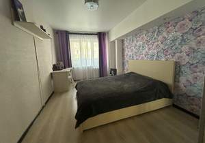 3-к квартира, вторичка, 100м2, 8/10 этаж