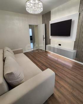 2-к квартира, вторичка, 58м2, 11/18 этаж