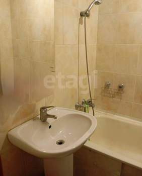 3-к квартира, вторичка, 69м2, 5/5 этаж