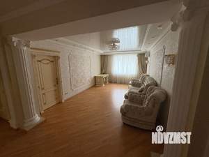 4-к квартира, вторичка, 135м2, 4/11 этаж