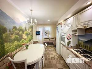 2-к квартира, вторичка, 67м2, 1/4 этаж
