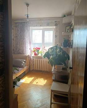 3-к квартира, вторичка, 58м2, 5/5 этаж