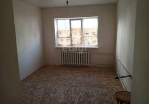 2-к квартира, вторичка, 45м2, 1/4 этаж