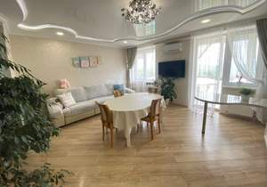 2-к квартира, вторичка, 83м2, 8/17 этаж