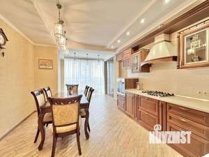 4-к квартира, вторичка, 129м2, 7/10 этаж