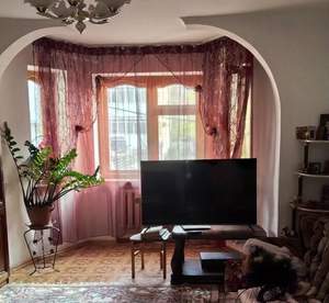 4-к квартира, вторичка, 77м2, 2/5 этаж