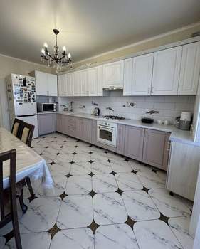 3-к квартира, вторичка, 102м2, 2/5 этаж