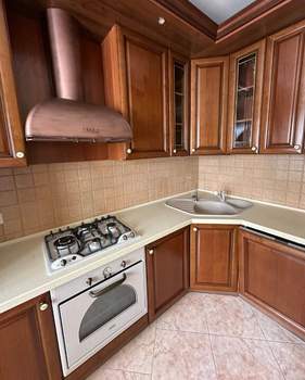 4-к квартира, вторичка, 130м2, 2/6 этаж