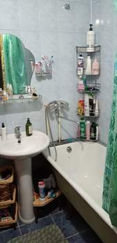 3-к квартира, вторичка, 58м2, 2/5 этаж