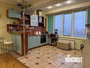 3-к квартира, вторичка, 121м2, 7/9 этаж