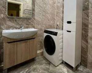 2-к квартира, вторичка, 58м2, 9/16 этаж