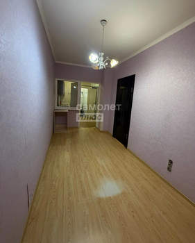 3-к квартира, вторичка, 63м2, 1/1 этаж