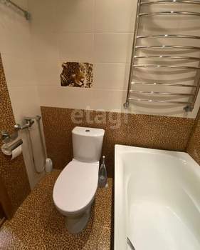 4-к квартира, вторичка, 98м2, 7/10 этаж