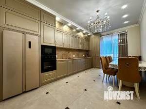 3-к квартира, вторичка, 113м2, 8/10 этаж