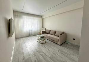 3-к квартира, вторичка, 100м2, 8/8 этаж