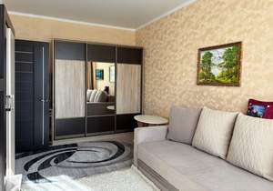 2-к квартира, вторичка, 57м2, 1/18 этаж