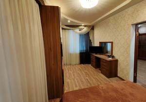 4-к квартира, вторичка, 82м2, 2/2 этаж