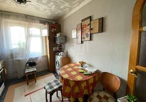 3-к квартира, вторичка, 72м2, 8/9 этаж