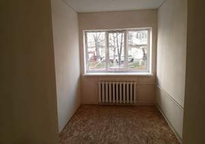 2-к квартира, вторичка, 45м2, 1/4 этаж