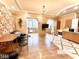 3-к квартира, вторичка, 132м2, 2/6 этаж