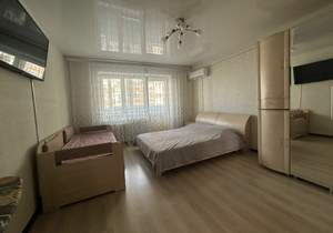 3-к квартира, вторичка, 100м2, 8/10 этаж