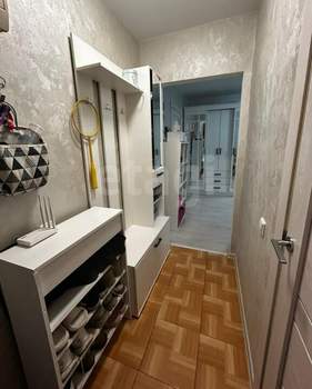 2-к квартира, вторичка, 38м2, 1/3 этаж