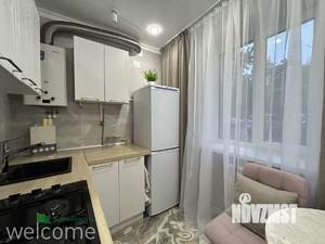 3-к квартира, вторичка, 54м2, 1/1 этаж