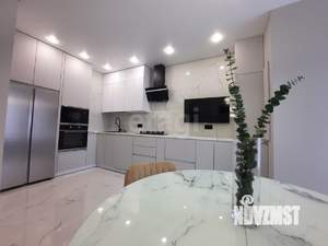 2-к квартира, вторичка, 54м2, 9/17 этаж