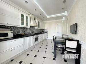 3-к квартира, вторичка, 125м2, 3/7 этаж