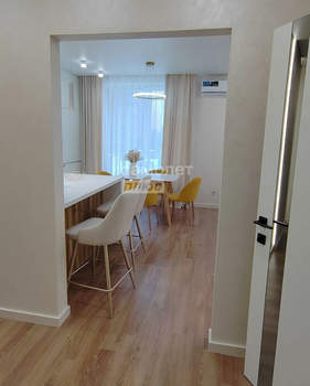 2-к квартира, вторичка, 74м2, 2/16 этаж