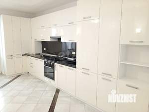 2-к квартира, вторичка, 63м2, 10/12 этаж