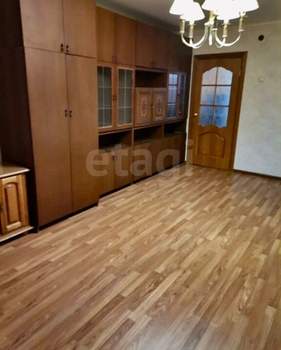 3-к квартира, вторичка, 76м2, 9/10 этаж