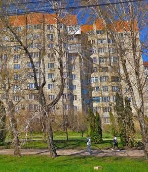 2-к квартира, вторичка, 71м2, 1/10 этаж