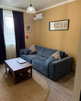 2-к квартира, вторичка, 70м2, 2/5 этаж